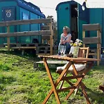Tauber Glamping Mobil مكان تخييم تاوبربيشوفسهايم